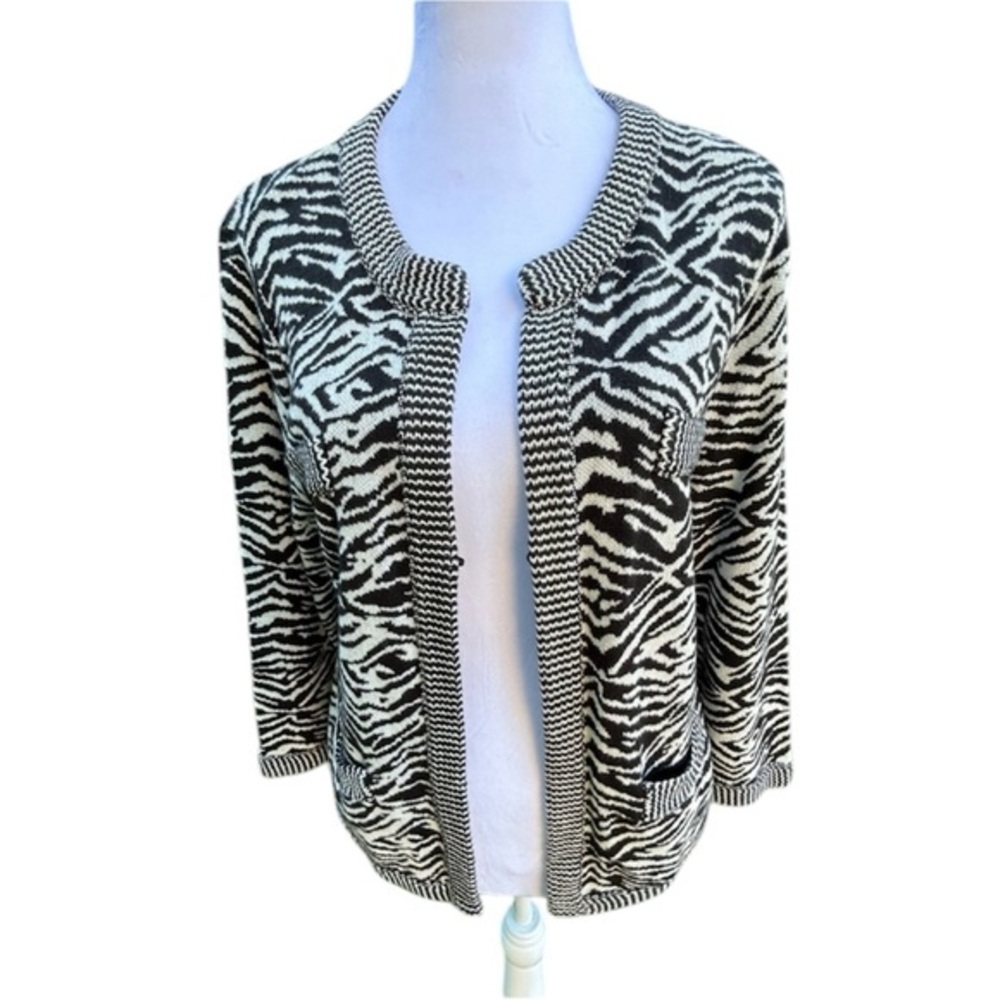 CHICOS NWOT size 1 animal print knit cardigan jacket